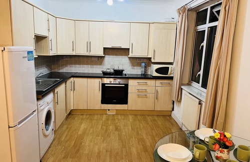 Crayford House | One Bedroom Flat/Apartment