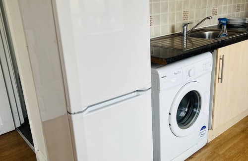Crayford House | One Bedroom Flat/Apartment