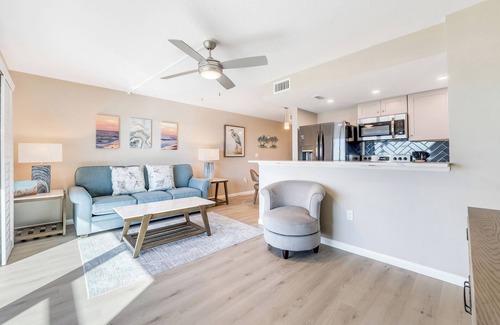Sanibel Condo | One-bedroom ground floor with easy access to beach and pool.