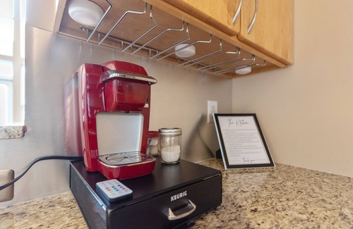 Downtown Condo | One Bedroom Hideaway w/free parking steps to Downtown