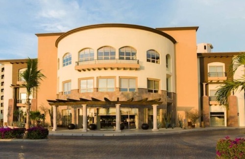 Arcos del Sol II Apartment | One bedroom luxury suite with fitness room, pools in beautiful Cabo San Lucas