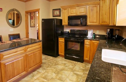 Pigeon Forge Resort | One Bedroom, Luxury Condo, Pigeon Forge, TN 1736621