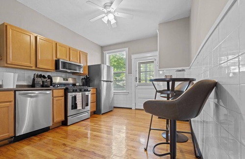 The Southampton Apartment | One Bedroom South City Retreat by StayLage