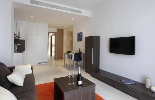 Les Corts Apartment | One-bedroom superior apartment with sofa bed