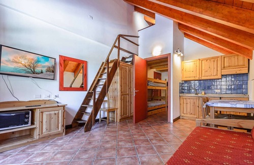 Frabosa Sottana Apartment | One Bedroom with Mezzanine 6 beds