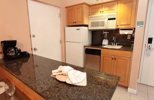 Palm Beach Shores Resort | One Bedroom with 2 Double Beds; Beachfront