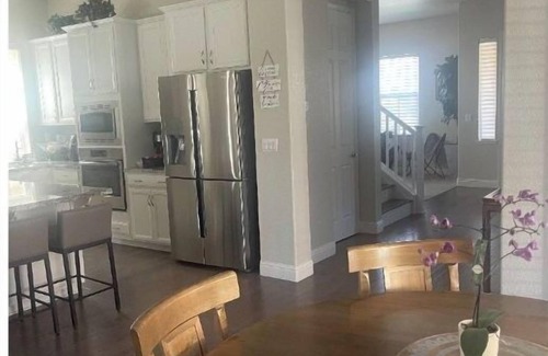 Elk Grove House | One Bedroom with Bathroom located within a 4000 Square foot home.