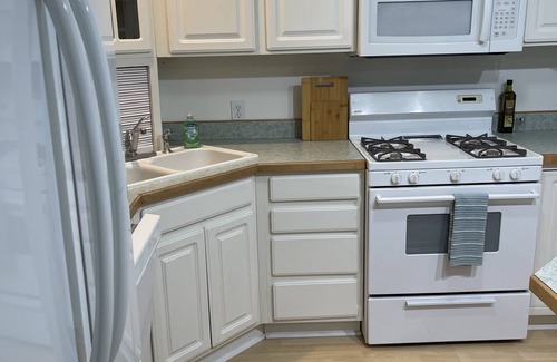 Harbor Springs House | One mile from downtown Harbor Springs, close to golfing, beaches & bike trails