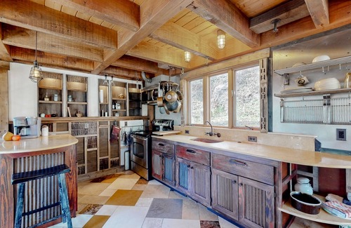 Cullowhee Cabin | One-of-a-kind cabin with year-round lake & waterfall views, rustic outdoor tub