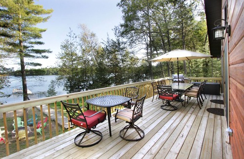 Eagle River House | One of a kind property:Best of 2 lake fronts, 2 docks:Catfish Lake and Meta Lake