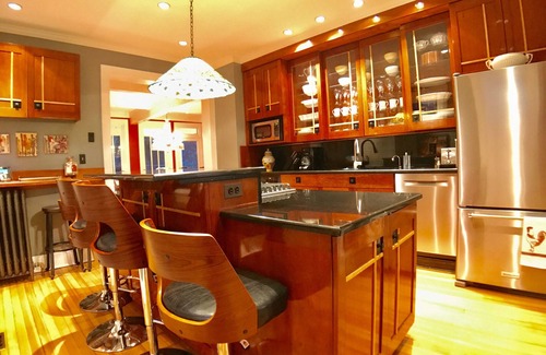 Historic District House | One of a kind renovation in the center of it all - THE BEST LOCATION DOWNTOWN !