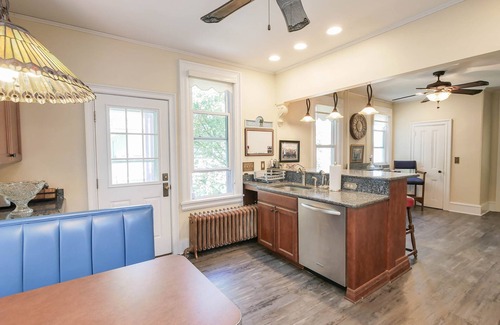 North End House | One of a kind single family home, 6 bedrooms, sleeps 13