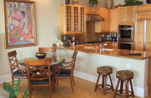 Lanai City House | One of only two oceanview homes available on exclusive Lanai