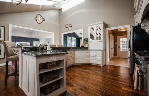North Shore House | One of the best houses on SML! Great dock, lake toys and tons of space.