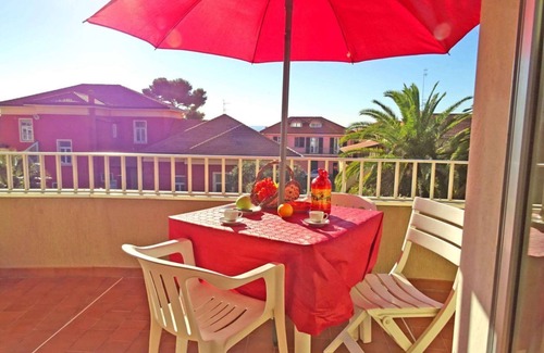 Santo Stefano al Mare Apartment | ONE-ROOM APARTMENT close to the SEA with panoramic BALCONY