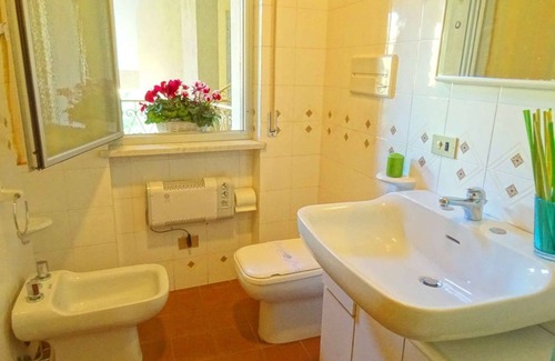 Santo Stefano al Mare Apartment | ONE-ROOM APARTMENT close to the SEA with panoramic BALCONY