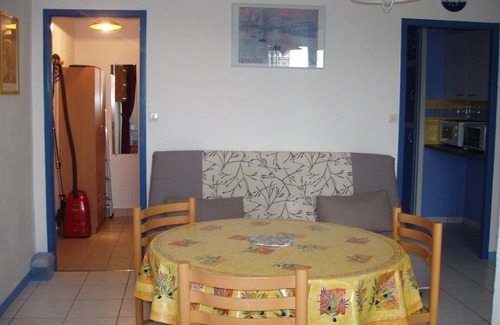 Saint-Hilaire-de-Riez Apartment | One-storey terrace 10 m away from the dune and the pine-wood, beach 150 m away