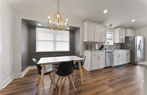Highlands - Perkins House | One Story Home Away From Home 3BR/2Baths With Family Ready Full Kitchen