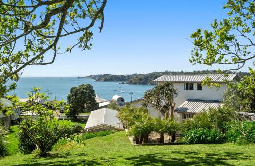 Oneroa Apartment | Oneroa Bay View Apartment