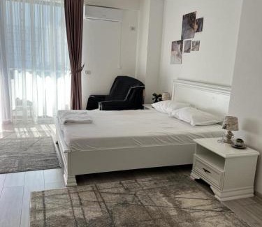 Jibert Apartment | Onix Aparthotel Studio Almar 108