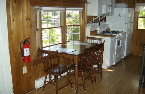 South Yarmouth Cottage | Only 400 steps to beautiful beaches!