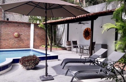 Fluvial Vallarta House | Only 6 km south of Puerto Vallarta the Dragon Fly House is located in Nogalito