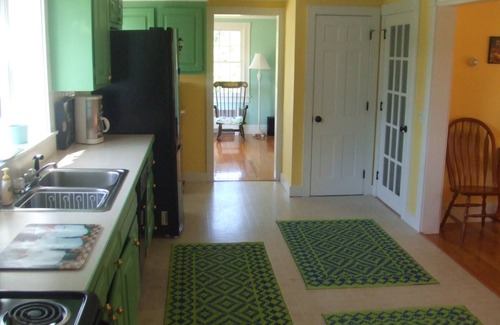East Dennis House | Only August 29 to Sept 6 is available. 3BR 2 bath house 1/3 mile from beaches
