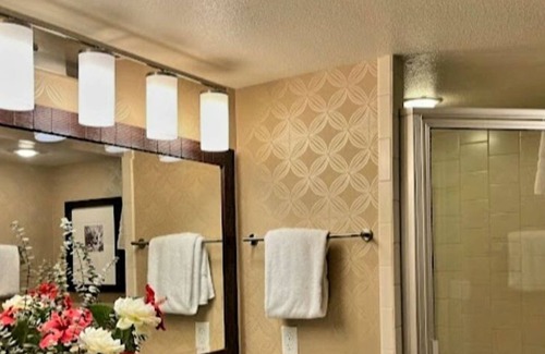 Enterprise Resort | Only one left! One-bedroom suite in Las Vegas this weekend!
