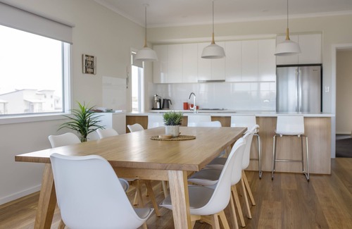 Middleton House | Onshore Retreat, Middleton (sleeps 12)