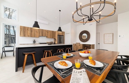 Les Eboulements Ski Chalet | Onyx 150: Scenic Rivew Views & Spa
