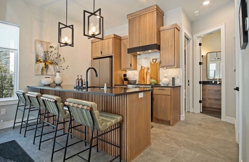 Edmond House | ONYX@TheLark | Designer Edmond Oasis