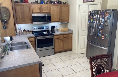 Belleview Heights House | Open concept floorplan home on corner lot next to The Villages and Ocala Florida