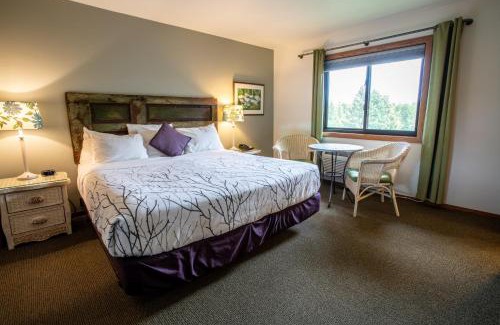 Sister Bay Hotel | Open Hearth Lodge