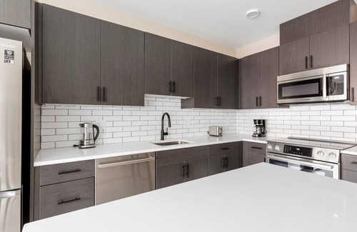 East Cambridge Apartment | Open Kendall Square Studio w/Gym, W/D & Rooftop, by Blueground