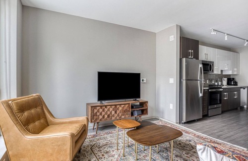 Boston Apartment | Open North Station 2BR w/Gym, nr Restaurants & Shops, by Blueground