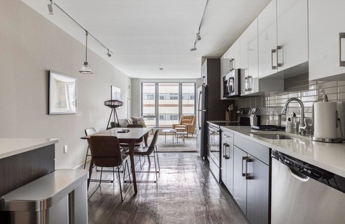 Boston Apartment | Open North Station 2BR w/Gym, nr Restaurants & Shops, by Blueground