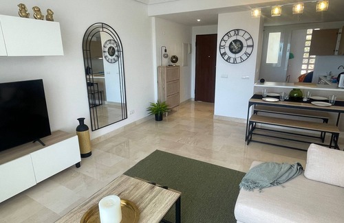 Benahavis Apartment | Open Roof-Terraced apartment with stunning 360 mountain and sea view