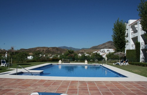 Benahavis Apartment | Open Roof-Terraced apartment with stunning 360 mountain and sea view