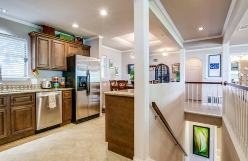 Kemp House | OPEN WATER VIEWS-HOT TUB-High Speed Internet-Sunsets