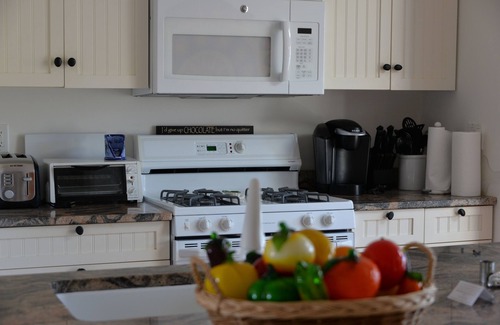 South Yarmouth House | Open Your Door to the Sights and Sounds of the Ocean!