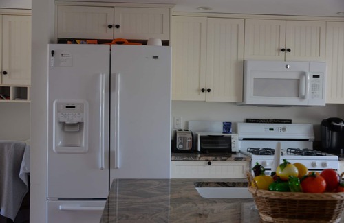 South Yarmouth House | Open Your Door to the Sights and Sounds of the Ocean!