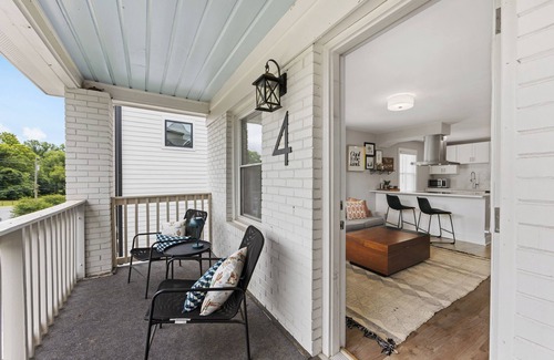 Charlotte Condo | Optimist Abode 4: Chic Stay in the <3 of CLT with Greenway Access