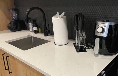 Five Points South Apartment | Optimum - Downtown Oasis!