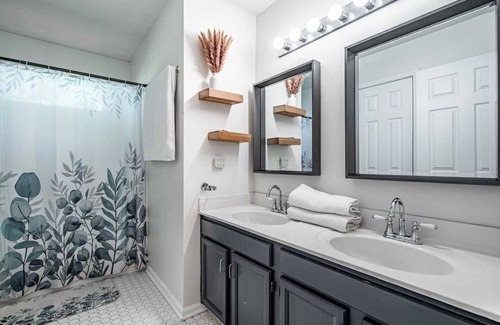 Duluth House | Opulence on Spinnaker Dr
