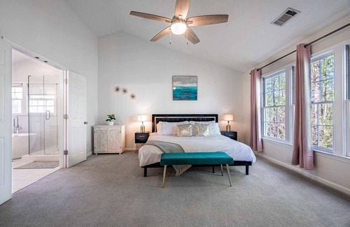 Duluth House | Opulence on Spinnaker Dr