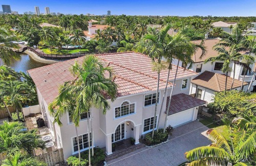 South Lake House | ~Opulence On The Bay - w/Pool/Hot Tub- Near Beach
