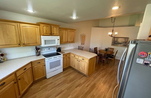 Nampa House | Opuluxe Charming Getaway near Lake Lowell