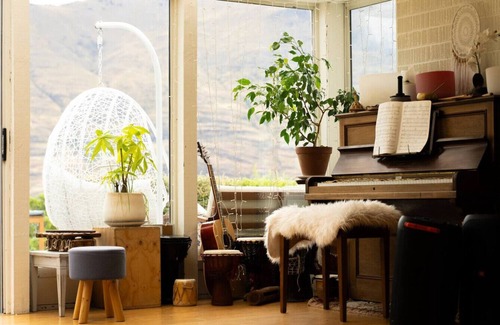 Sunshine Bay Cabin | Ora° Retreat Space Cabin The Nomads Escape