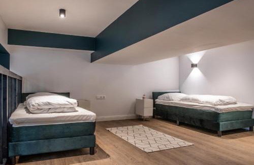 Kreuzberg Apartment | Oran Apartment 6