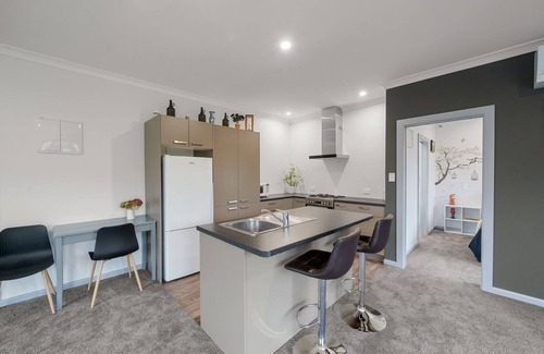 Greytown House | Orange Blossom Cottage - Greytown Holiday Home